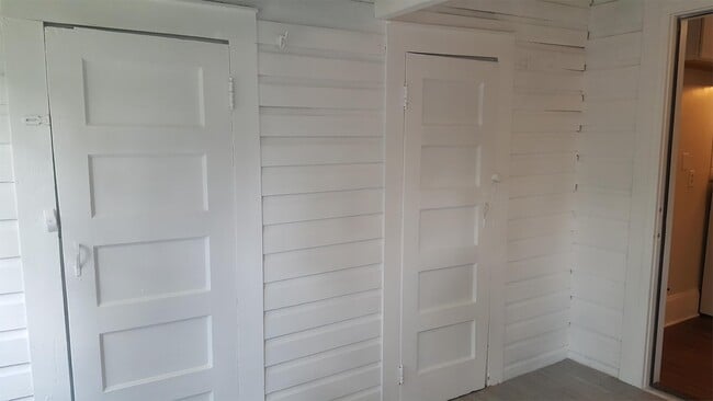 Photo - 607 Highland St House