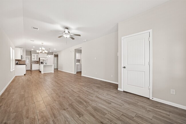 Foto del edificio - 6823 Escondido Dr