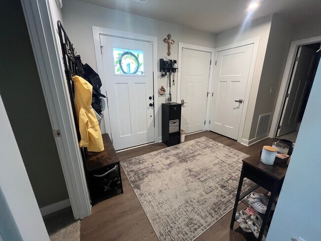 Entrada principal - 2736 Thornton Grove Blvd