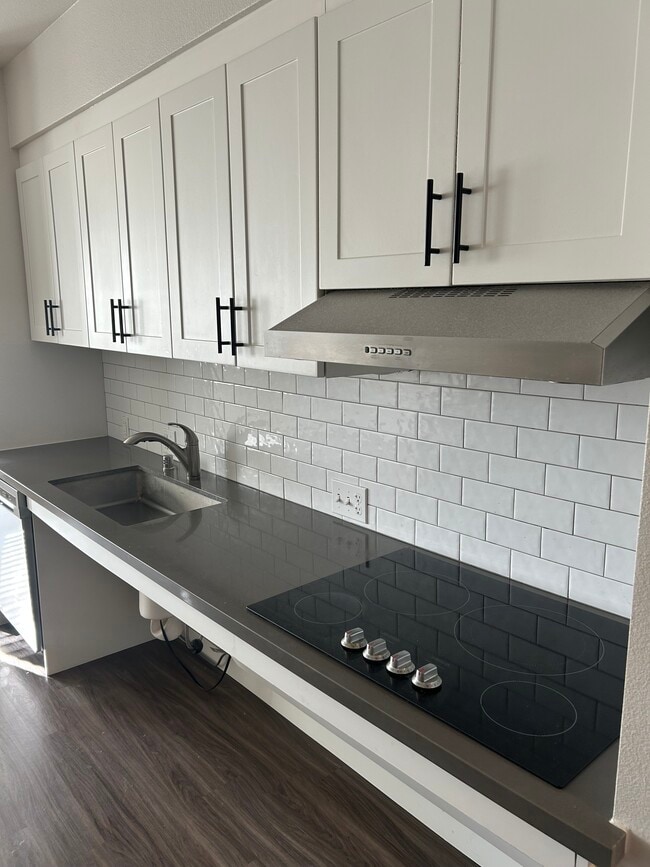 Foto del edificio - The Retreat at Midway Senior Apts