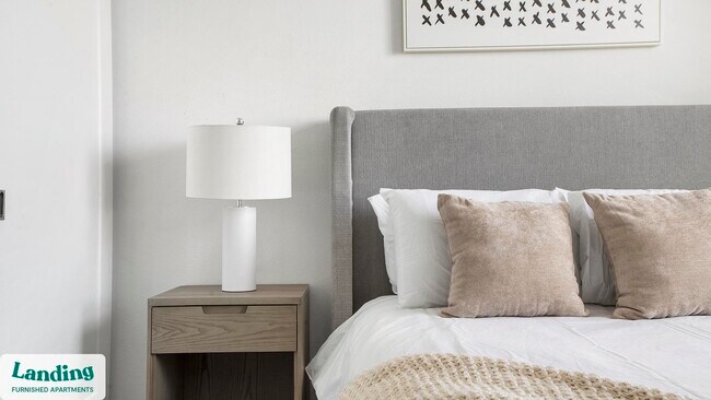 Foto del edificio - 5511 Caprock Smt Dr