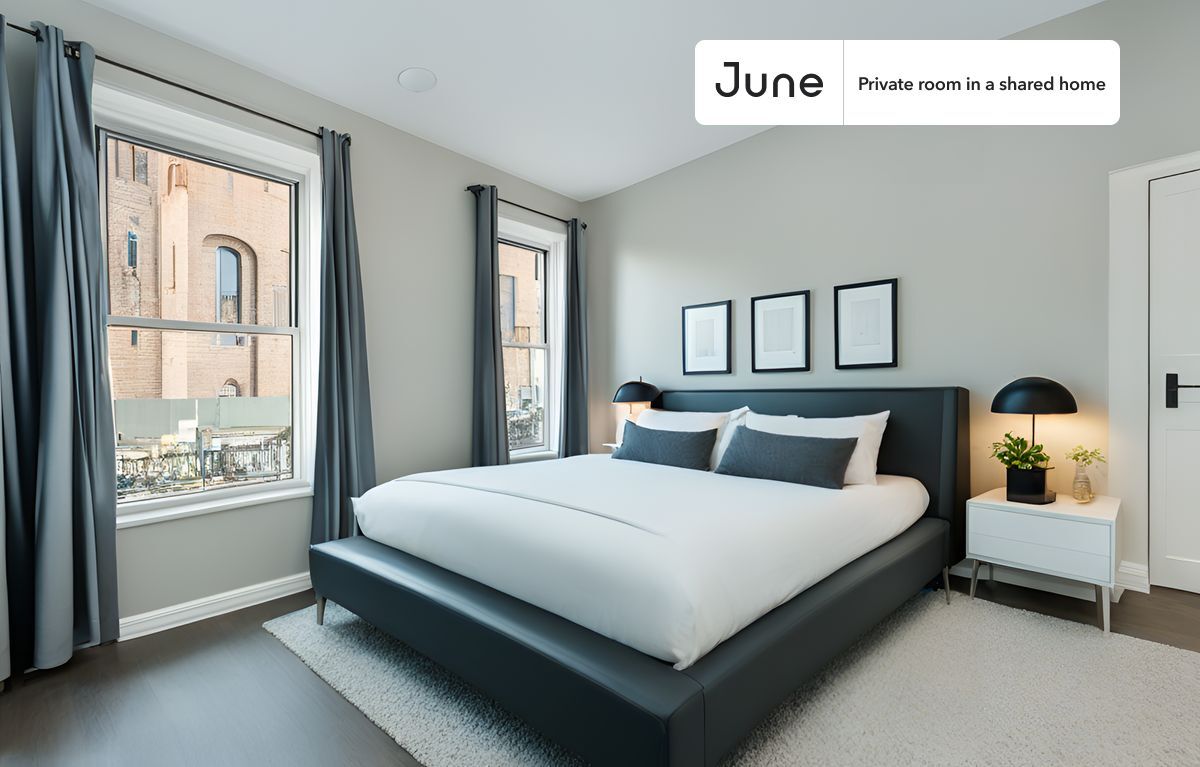 Foto principal - Room in Shared 4 bed/2 bath home