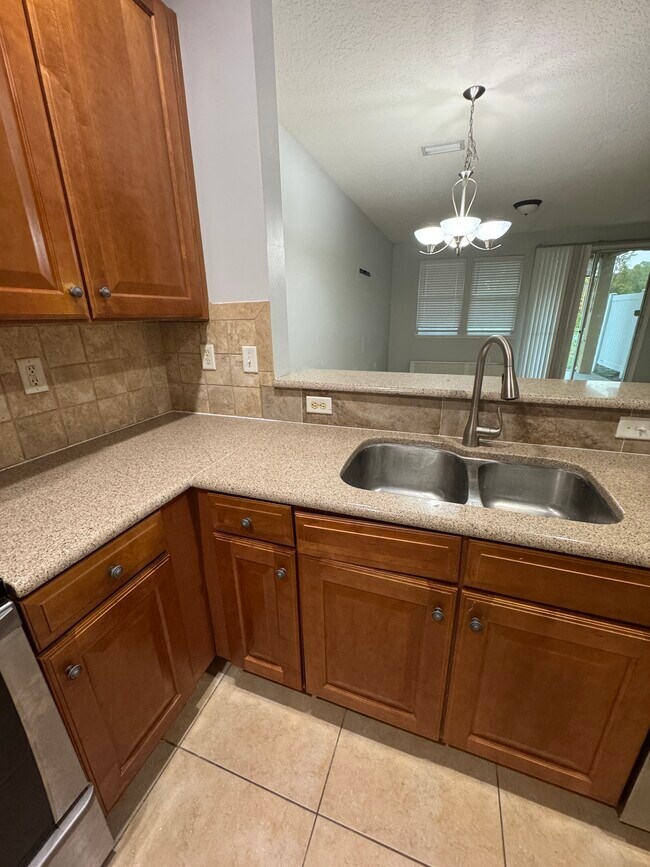 Foto del edificio - 2391 White Sands Dr