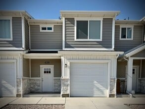 Building Photo - 428 1625 N
