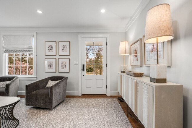 Building Photo - Beautiful Home in 12 South, Nashville!