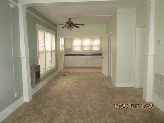 613 unit #1 3BR apt - 613 Seaman Pl
