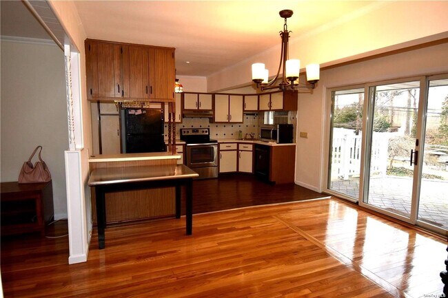 Building Photo - 44 Miller Rd