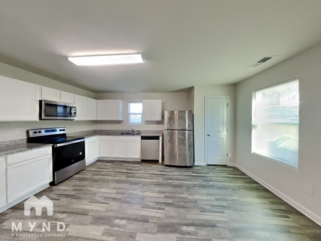 Building Photo - 418 Jada Ln