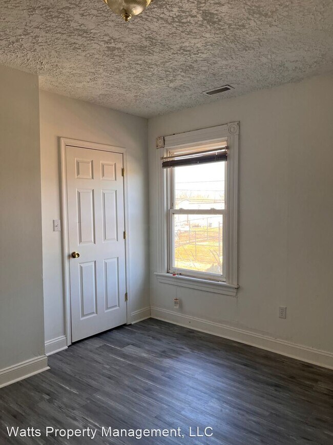 Foto del edificio - 3 br, 1 bath House - 1615 Monroe St