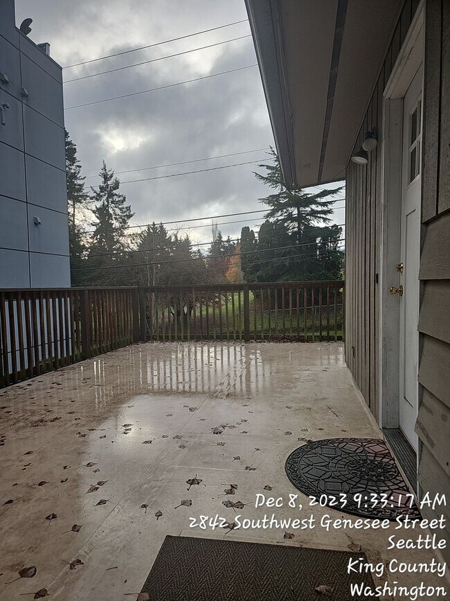 Foto del edificio - Genesee area home for rent - 4 bedrooms an...