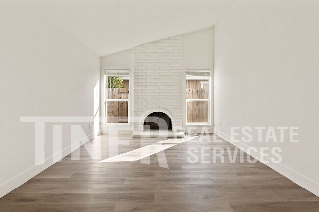 Foto del edificio - 6612 Posten Way