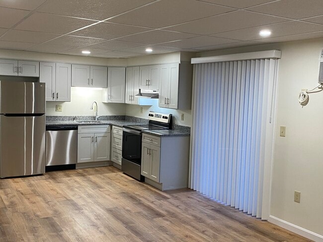 Building Photo - Floral Gardens Apartments