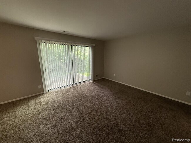 Foto del edificio - 27153 Farmbrook Villa Dr