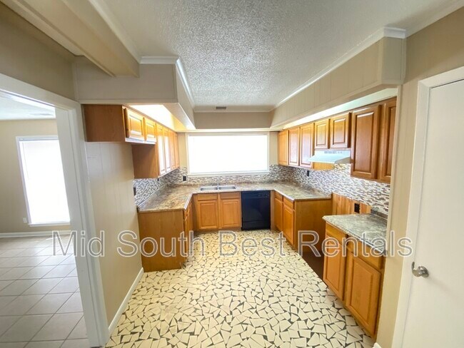 Foto del edificio - 2897 Kenneth St