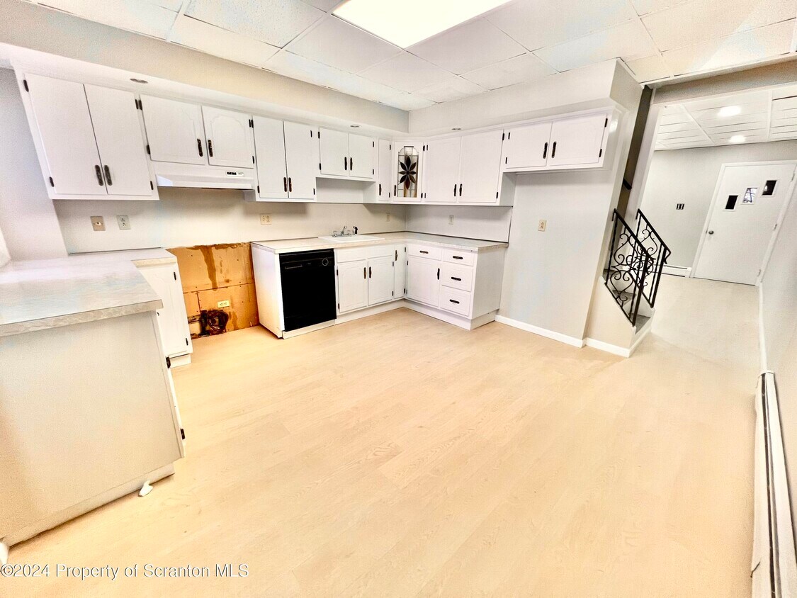 Primary Photo - 1614 Price St