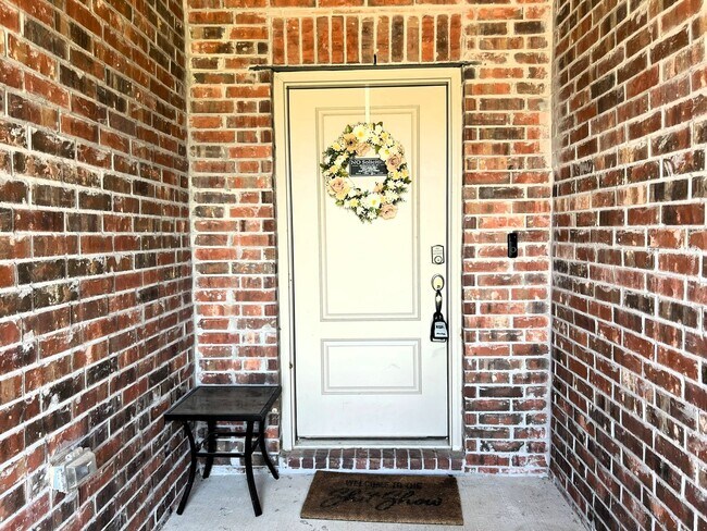 Foto del edificio - Beautifully Maintained Home in Silverado
