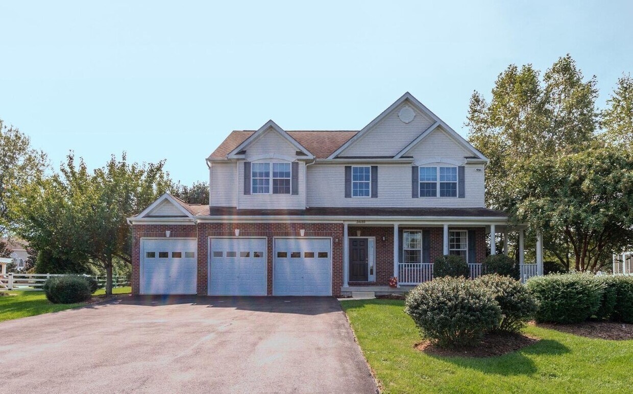 Foto principal - 24680 Shoreline Dr