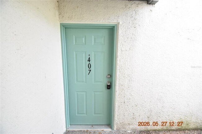 Foto del edificio - 877 114th Ave N