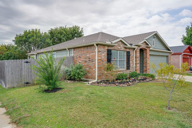 Building Photo - 3201 Bent Creek Dr