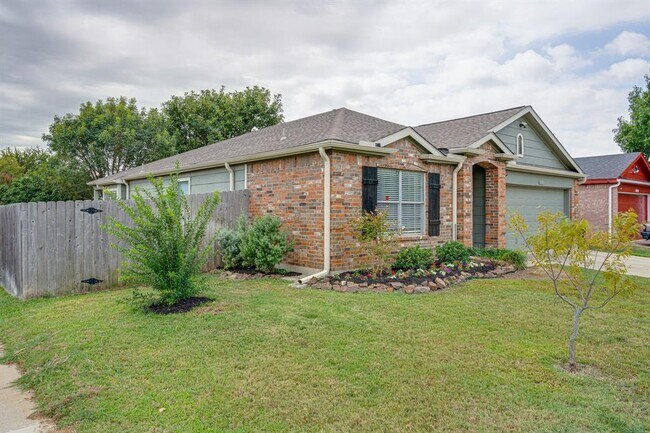 Foto del edificio - 3201 Bent Creek Dr