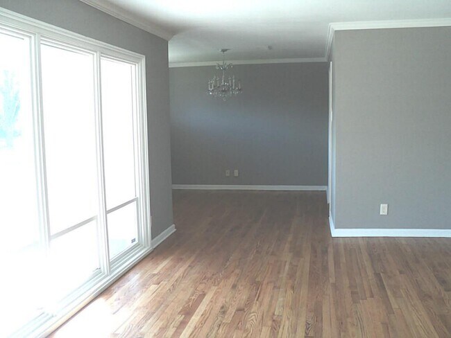 Foto del edificio - 5210 Sanford Rd