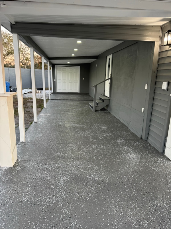 Building Photo - 8811 Poe Dr