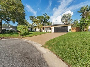 Building Photo - 1431 San Helen Dr
