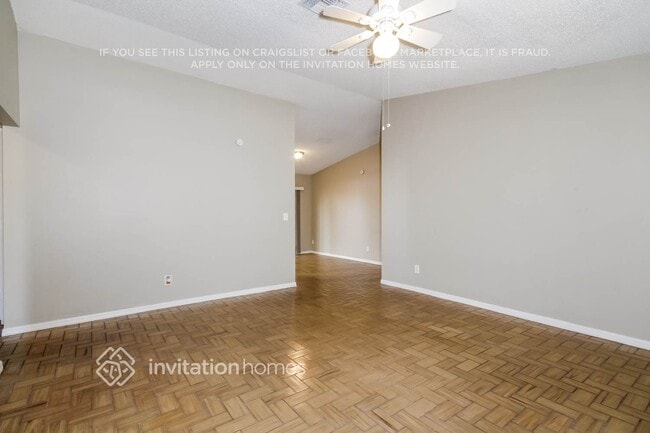 Building Photo - 12783 Pineway Dr