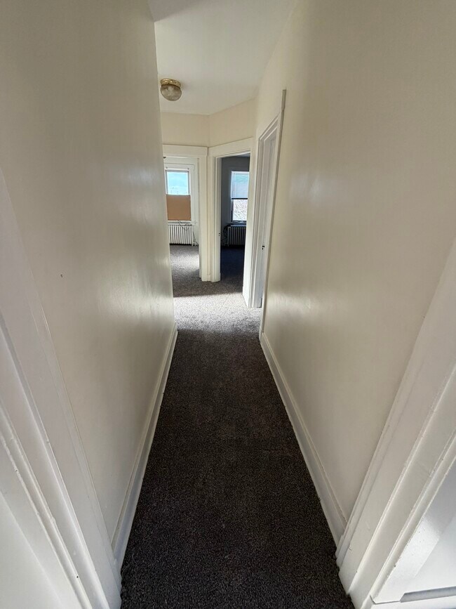 Building Photo - 3827-3827 Brighton Rd