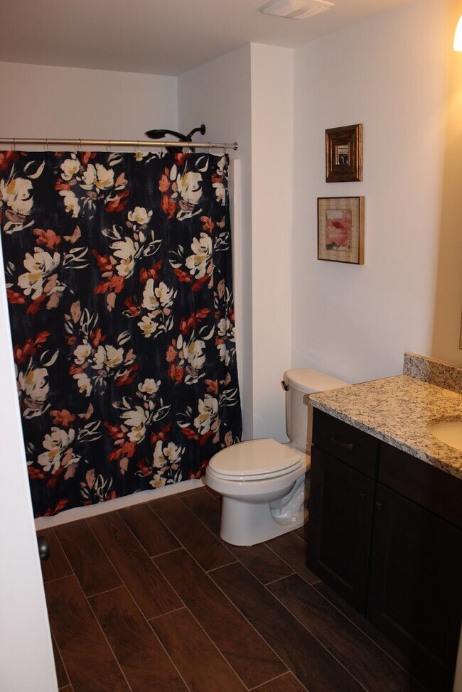 Building Photo - 9183 White Poplar Circle