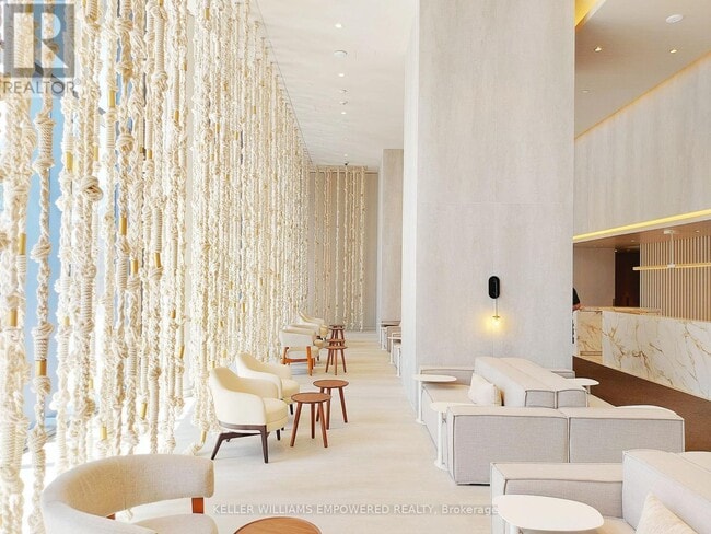 Building Photo - 138 Downes St