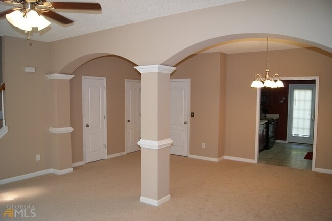 Building Photo - 848 Commerce Blvd