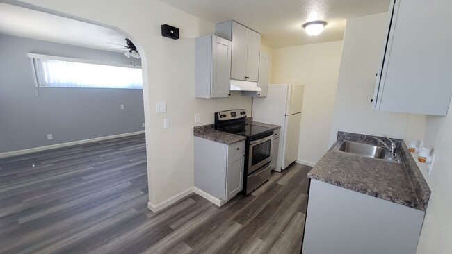 Building Photo - 1 bed 1bath Sparks Apartment For Rent, rec...