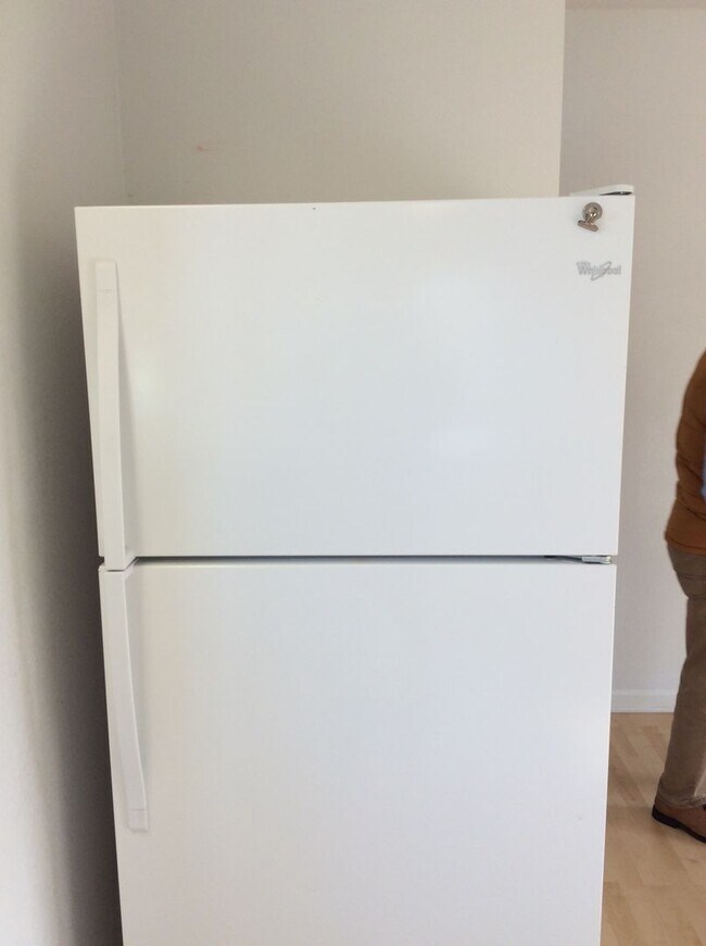 Foto del edificio - 1 bedroom, 1 bath close to Campus