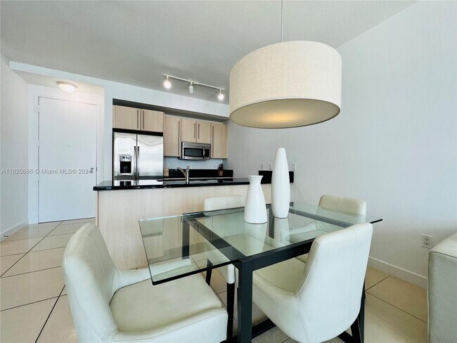 Foto del edificio - 1111 SW 1st Ave