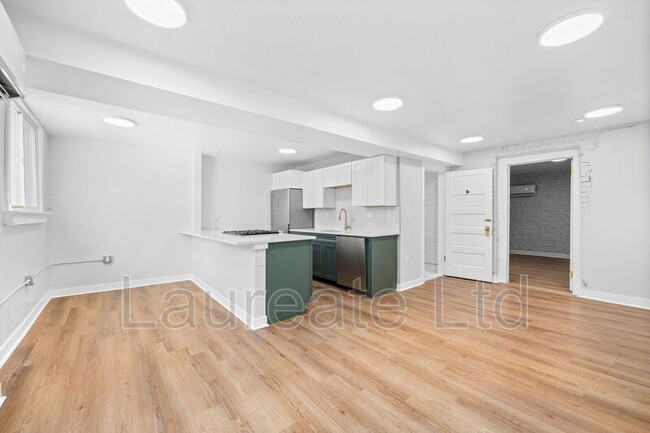 Building Photo - 1663 Gilpin St