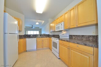 Building Photo - 7812 Regal Heron Cir