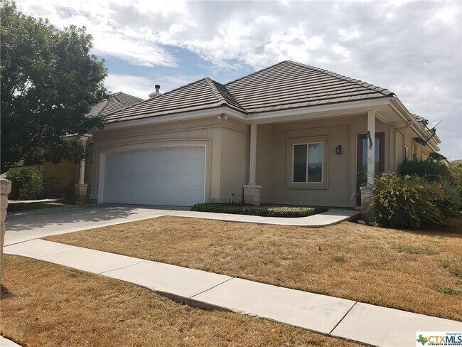 Foto del edificio - 2245 Garden Ct