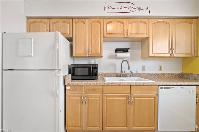 Foto del edificio - 3885 Topaz Ln