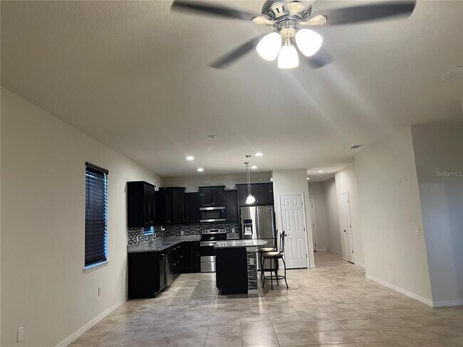 Foto del edificio - 8584 Rindge Rd