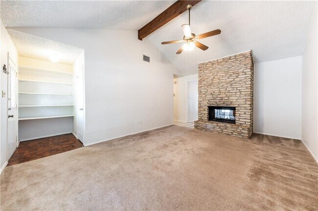 Foto del edificio - 1706 Onion Creek Village Dr