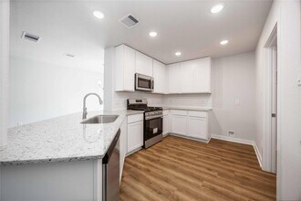 Building Photo - 5311 Basquiat Dr