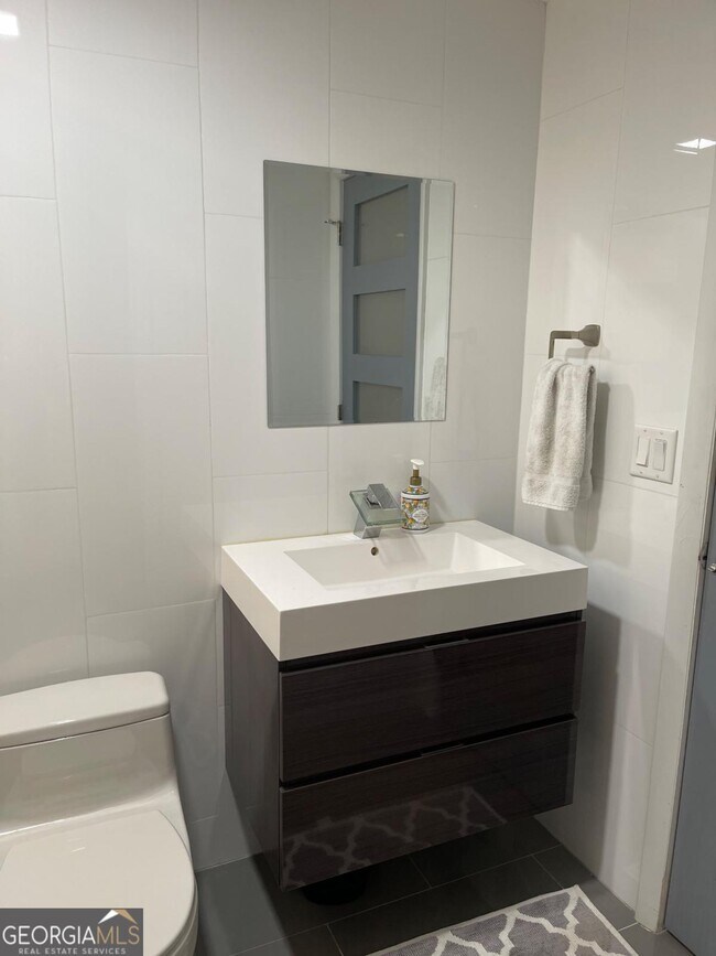 Foto del edificio - 3499 Fairway Dr