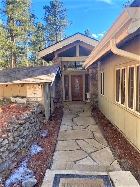 Building Photo - 33943 Upper Bear Creek Rd
