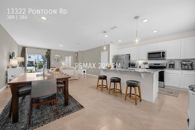 Foto del edificio - 13322 Pontoon Rd