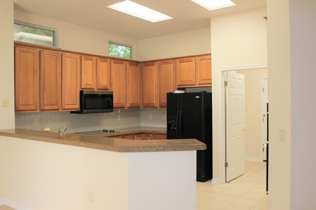 Foto del edificio - 103 Hill Country Dr