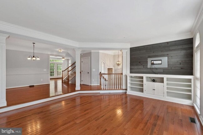 Building Photo - 7121 Point Replete Cir