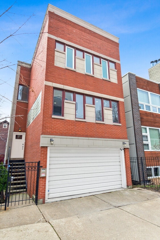 Foto principal - 1527 W Pearson St