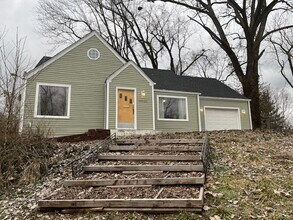 Building Photo - 10023 St Clair Ave