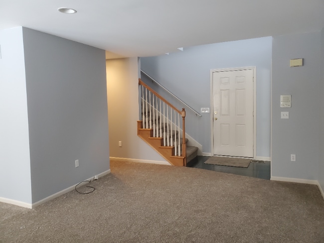 Building Photo - 5375 Pine Needle Dr